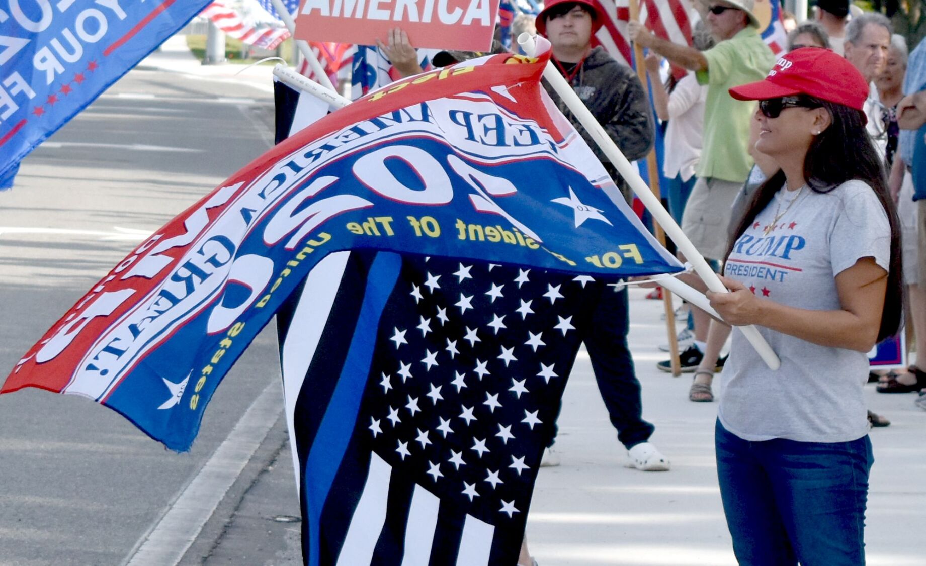 President Trump flag waving rally at SunTrust
